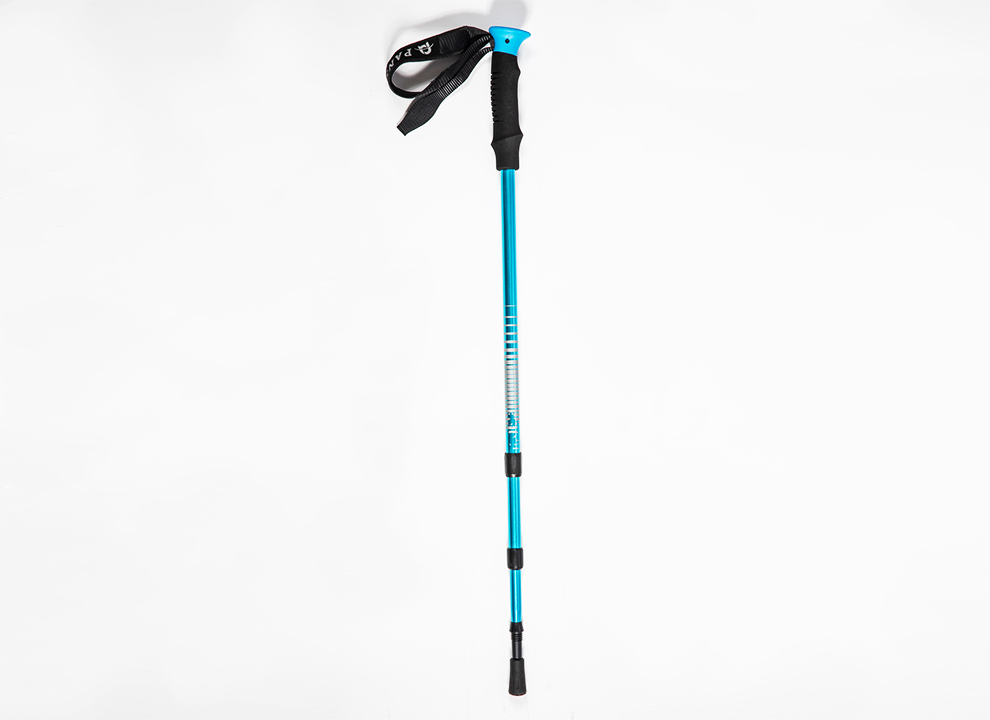 Correct use of trekking poles in different scenarios